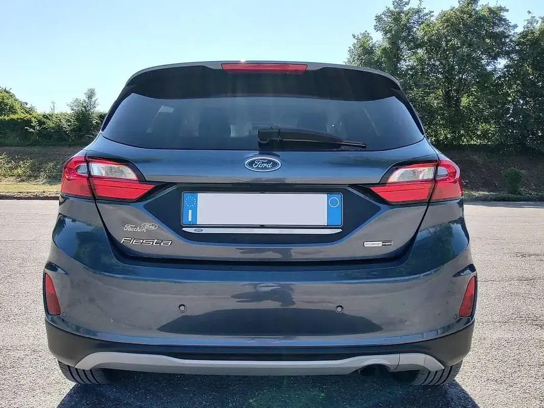 Second-hand Ford Fiesta Active 125 CP (91 kW) 2023 Albastru Hatchback