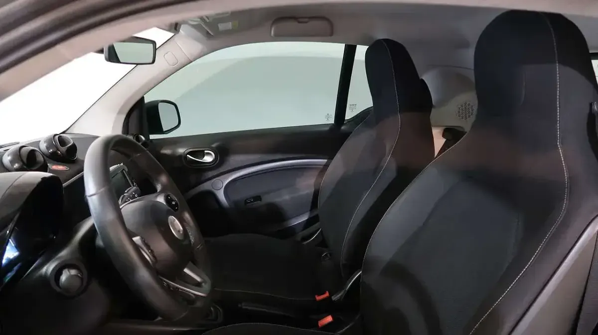 Usata Smart ForTwo Coupé Passion 60 kW (82 CV) 2021 Bianco Utilitaria