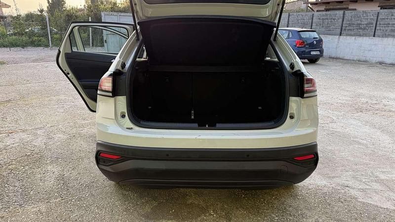 Usata VW Taigo Life 95 CV (69 kW) 2023 Grigio ascot SUV