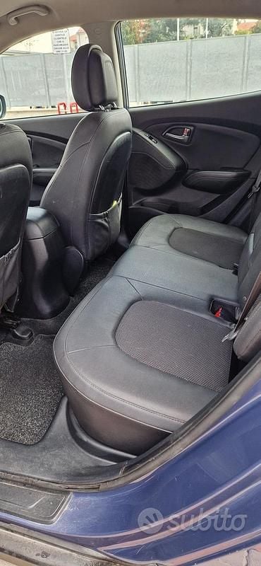 Usata Hyundai ix35 Xpossible 115 CV (84 kW) 2015 Blu SUV