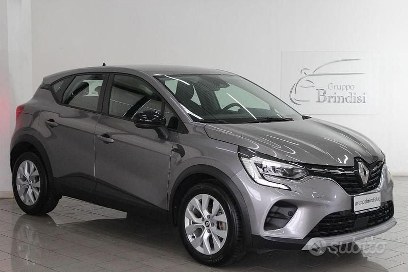Usata Renault Captur Business 91 CV (66 kW) 2022 Grigio SUV
