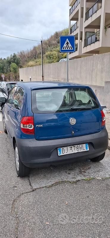 Usata VW Fox 54 CV (39 kW) 2007 Blu Utilitaria