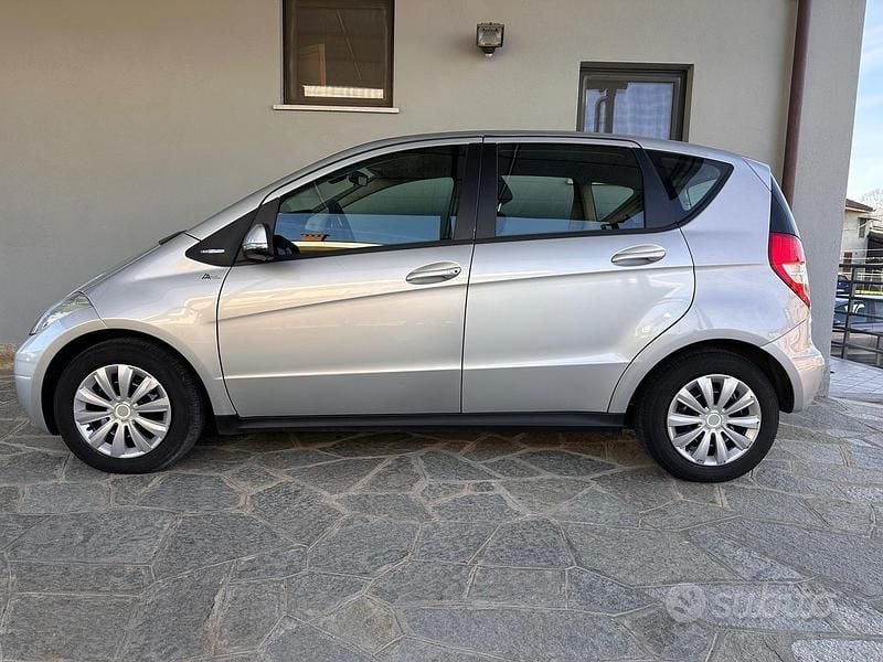 Usata Mercedes A160 Executive 95 CV (69 kW) 2010 Grigio Berlina