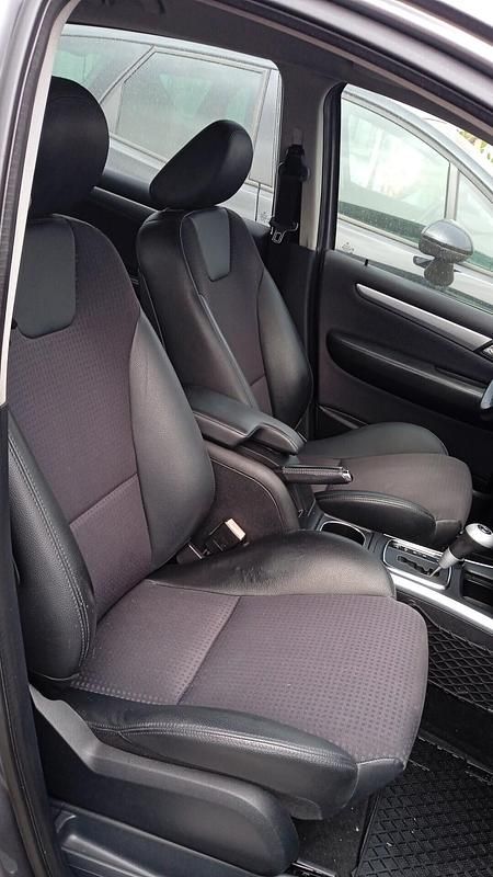 Usata Mercedes B200 193 CV (141 kW) 2008 Argento Monovolume