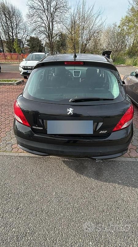 Usata Peugeot 207 90 CV (66 kW) 2009 Nero Berlina