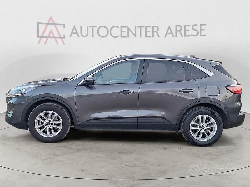 Usata Ford Kuga Titanium 120 CV (88 kW) 2024 Grigio SUV
