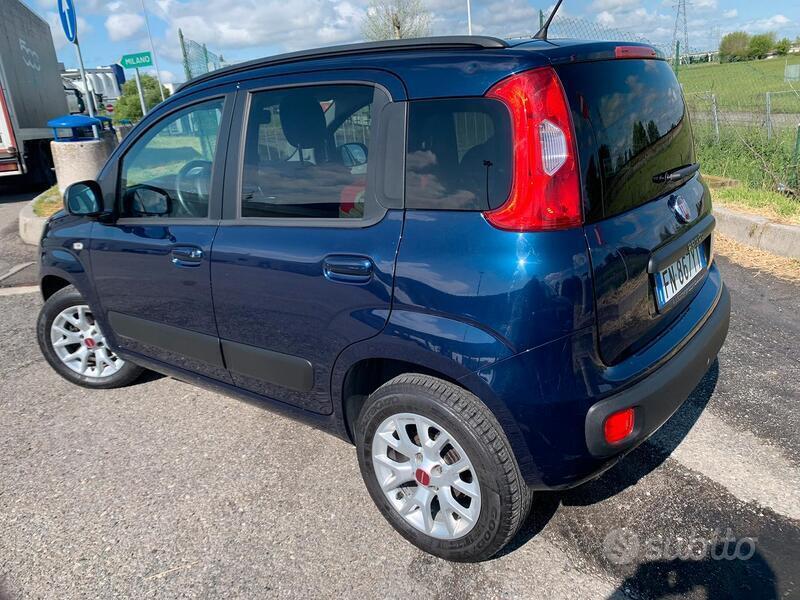 Usato 2018 Fiat Panda 0.9 CNG_Hybrid 85 CV (5.600 €)