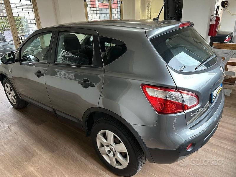 Usata Nissan Qashqai Visia 110 CV (80 kW) 2012 Grigio SUV