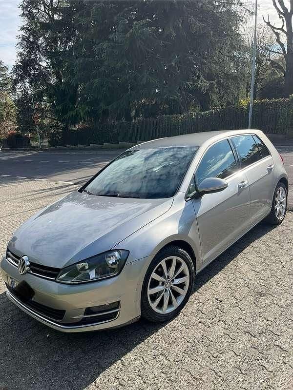Usata VW Golf VII Highline 105 CV (77 kW) 2014 Argento Berlina