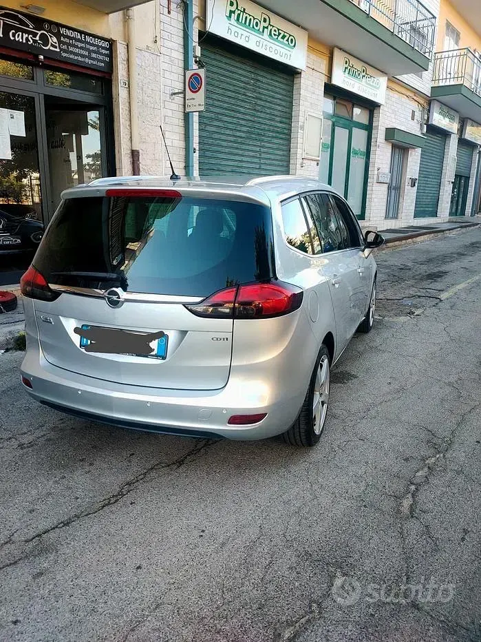 Usata Opel Zafira Tourer 110 CV (80 kW) 2012 Grigio Monovolume