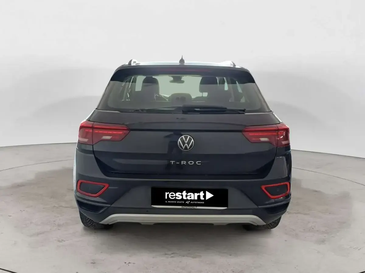Usata VW T-Roc Life 150 CV (110 kW) 2022 Nero SUV