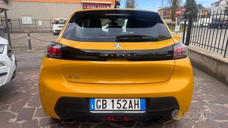 Usata Peugeot 208 Active 74 CV (54 kW) 2020 Giallo Utilitaria