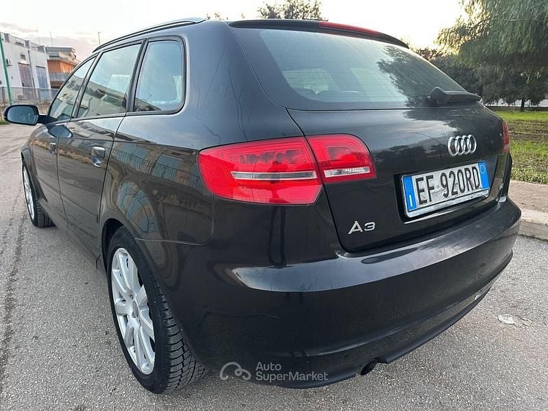 Nero Usata 2011 Audi A3 S-Line Tre volumi | 5900 € (Ottimo prezzo) - Immagine 1/4