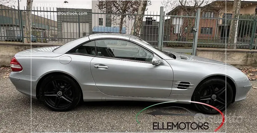 Usata Mercedes SL500 Elegance 306 CV (225 kW) 2002 Blu Cabrio