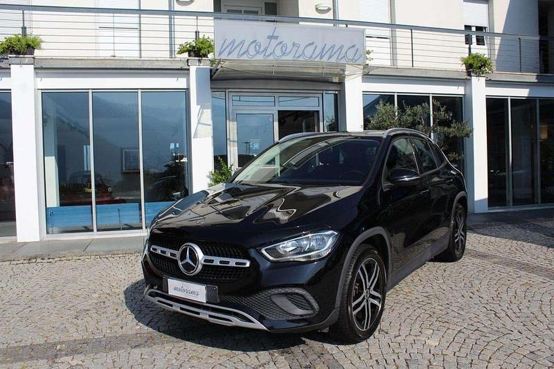 Nero Usata 2020 Mercedes GLA200 Executive SUV | 27.800 € (Ottimo prezzo) - Immagine 1/4