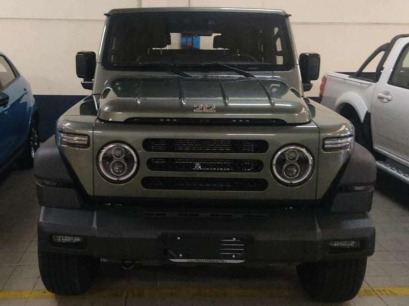 Nuova EMC 212 218 CV (160 kW) 2025 Other SUV