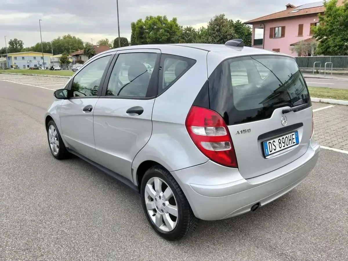 Usata Mercedes A150 95 CV (69 kW) 2008 Argento Monovolume