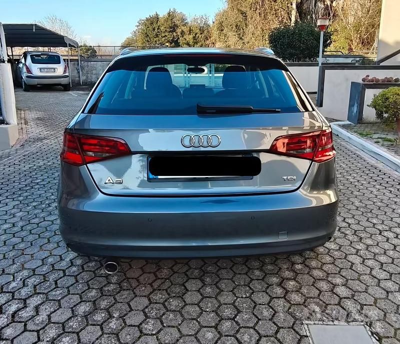 Usata Audi A3 105 CV (77 kW) 2013 Grigio Berlina