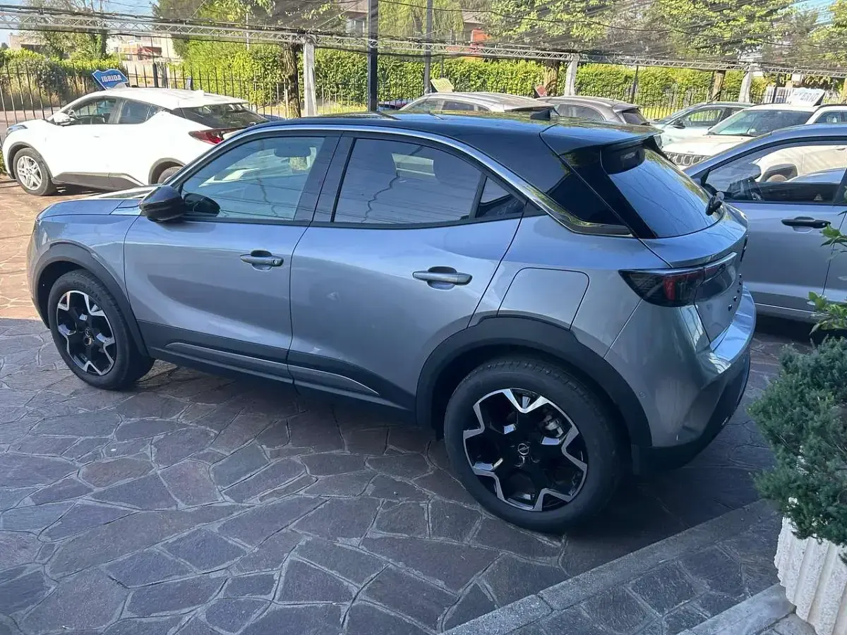 Usata Opel Mokka Ultimate 131 CV (96 kW) 2024 Grigio SUV