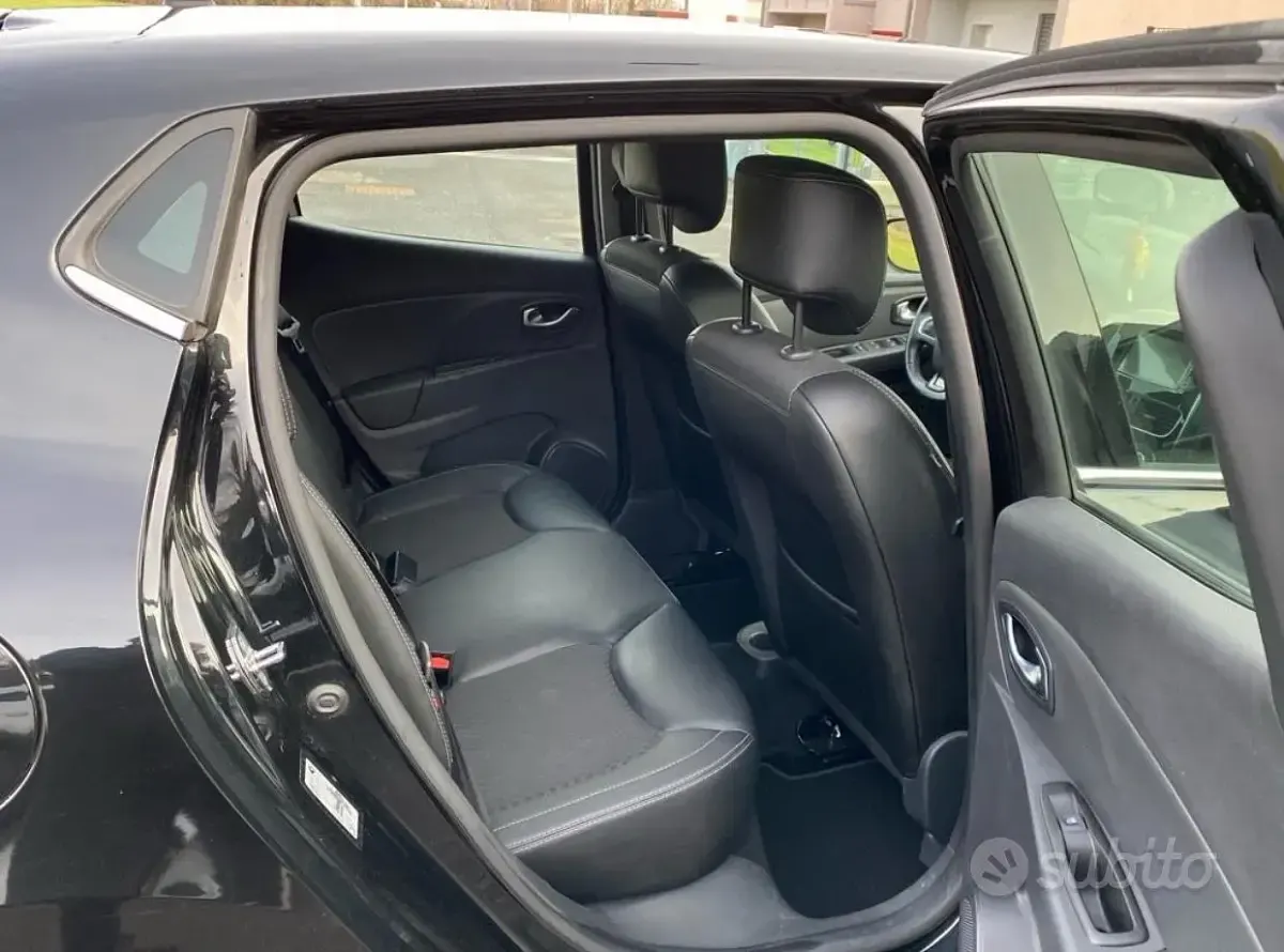 Usata Renault Clio 90 CV (66 kW) 2018 Nero Utilitaria
