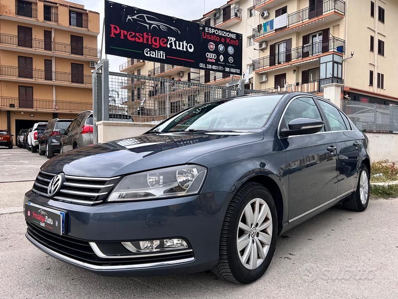 Grigio Usata 2014 VW Passat Comfortline Tre volumi | 11.300 € (Molto cara) - Immagine 1/4