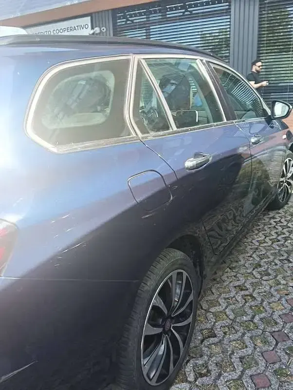 Usata Fiat Tipo Lounge 120 CV (88 kW) 2019 Blu/azzurro Station wagon