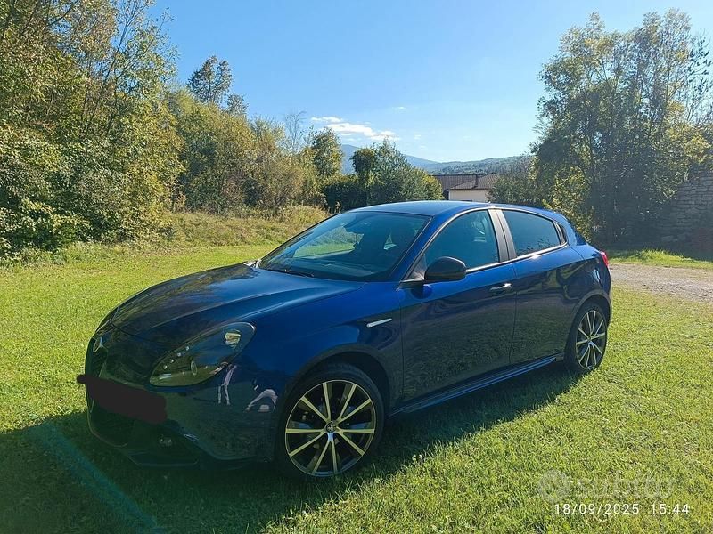 Usata Alfa Romeo Giulietta 120 CV (88 kW) 2019 Blu Berlina