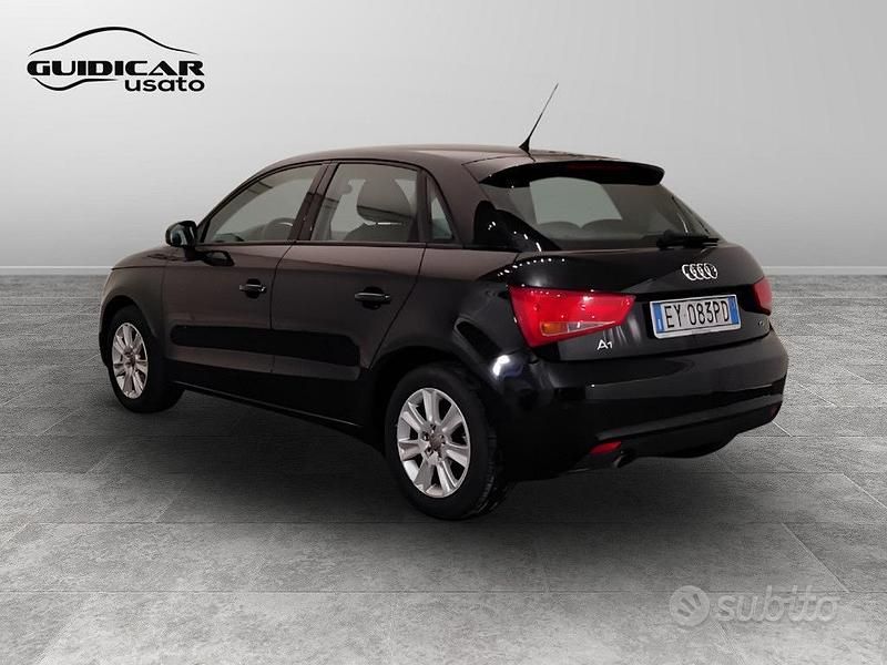 Usata Audi A1 Sportback Attraction 90 CV (66 kW) 2015 Nero Utilitaria