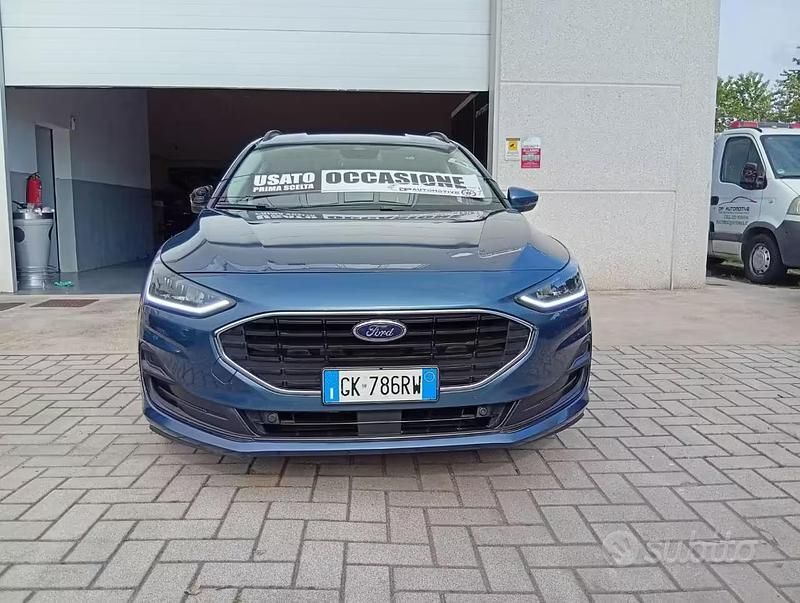 Usata Ford Focus Active 116 CV (85 kW) 2022 Blu Station wagon