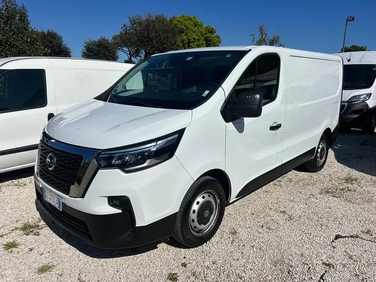 Usata Nissan Primastar Acenta 110 CV (80 kW) 2023 Bianco Monovolume