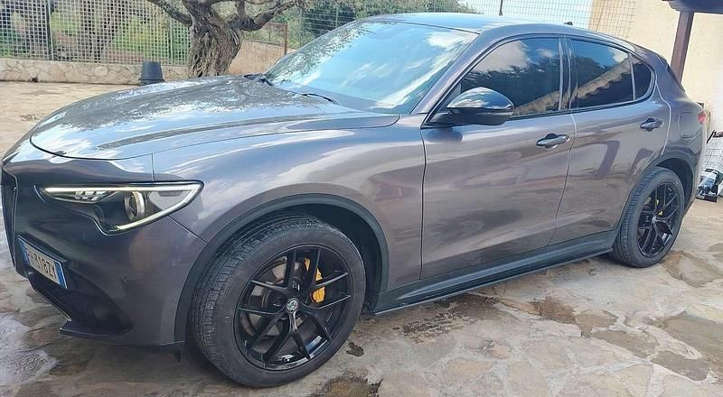 Usata Alfa Romeo Stelvio Executive 209 CV (153 kW) 2017 SUV