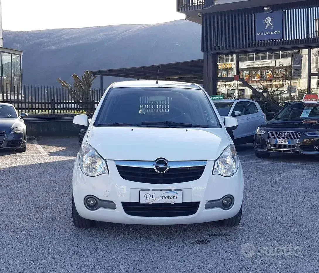 Usata Opel Agila Enjoy 86 CV (63 kW) 2010 Bianco Utilitaria