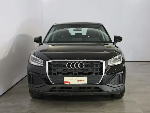 Usata Audi Q2 Business 116 CV (85 kW) 2024 Nero brillante SUV
