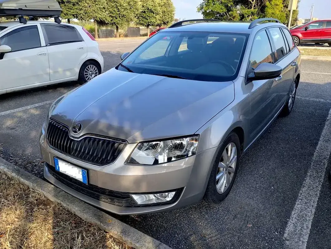Usata Skoda Octavia Style 150 CV (110 kW) 2016 Beige Station wagon