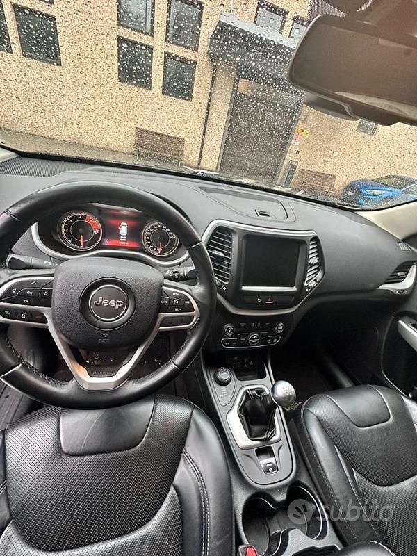 Usata Jeep Cherokee 140 CV (102 kW) 2017 Grigio SUV