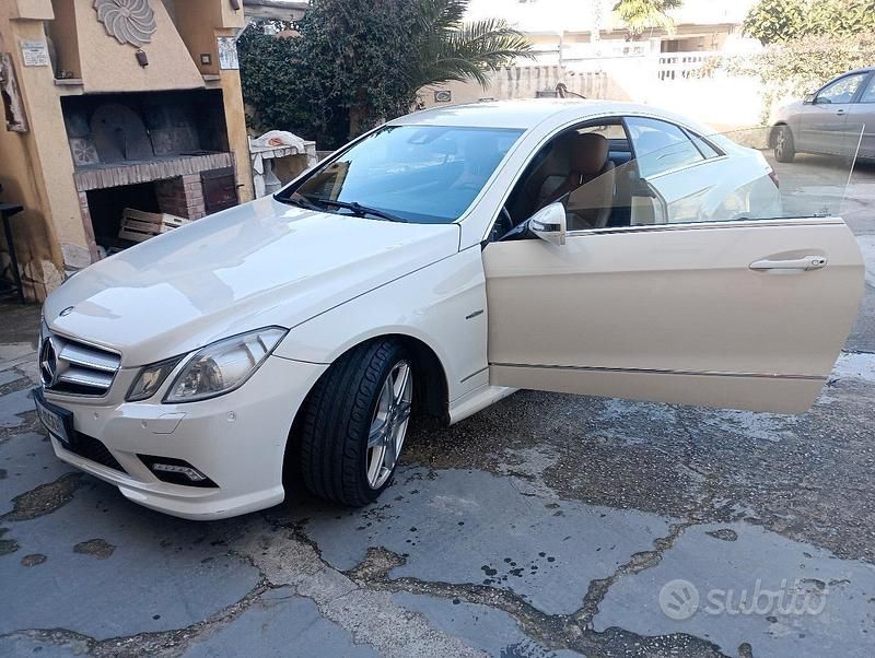 Usata Mercedes E350 AMG 2009 Bianco Coupé