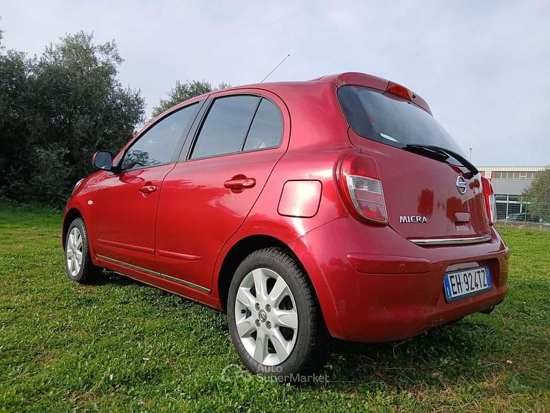 Usata Nissan Micra 80 CV (58 kW) 2011 Rosso Utilitaria