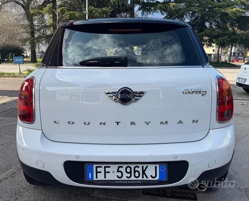 Usata Mini Park Lane Countryman 112 CV (82 kW) 2016 Bianco SUV