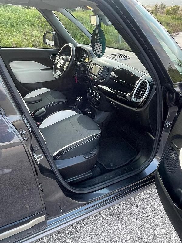 Usata Fiat 500L Trekking 85 CV (62 kW) 2015 Grigio Monovolume