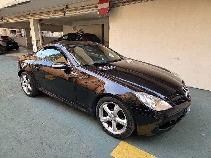 Usata Mercedes SLK200 163 CV (119 kW) 2006 Nero Cabrio