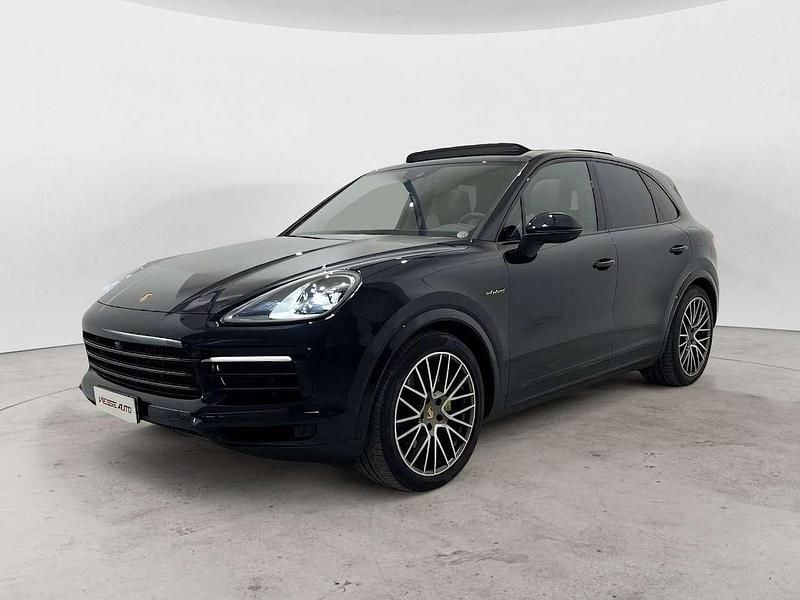 Usata Porsche Cayenne 340 CV (250 kW) 2023 Blu/azzurro SUV