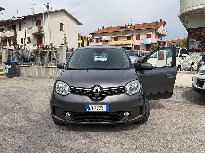 Usata Renault Twingo Intens 65 CV (47 kW) 2019 Grigio Utilitaria