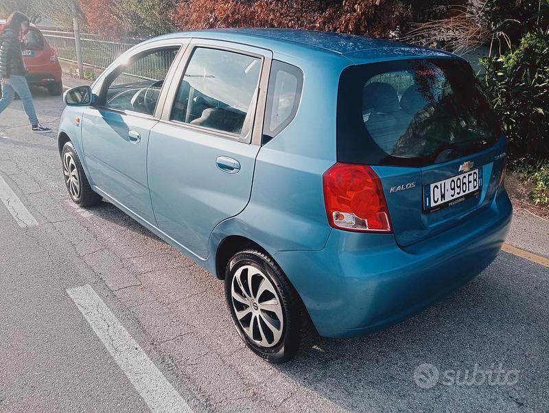Usata Chevrolet Kalos SE 72 CV (52 kW) 2005 Blu Berlina
