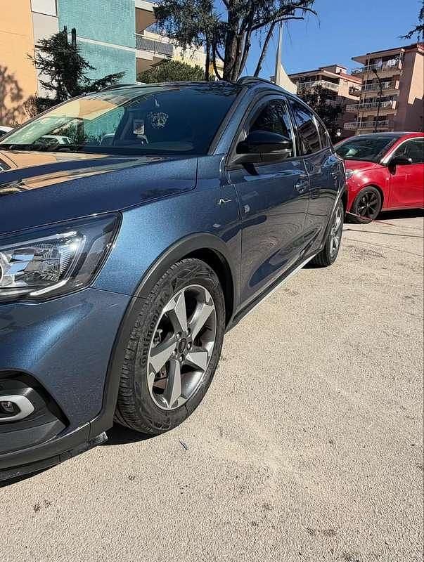 Usata Ford Focus Active 125 CV (91 kW) 2021 Berlina