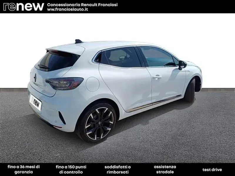 Usata Renault Clio Techno 101 CV (74 kW) 2025 Bianco Utilitaria