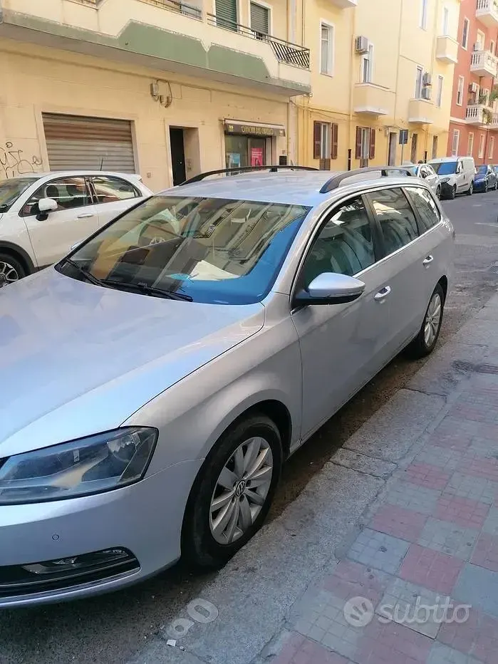 Usata VW Passat 105 CV (77 kW) 2012 Grigio Station wagon