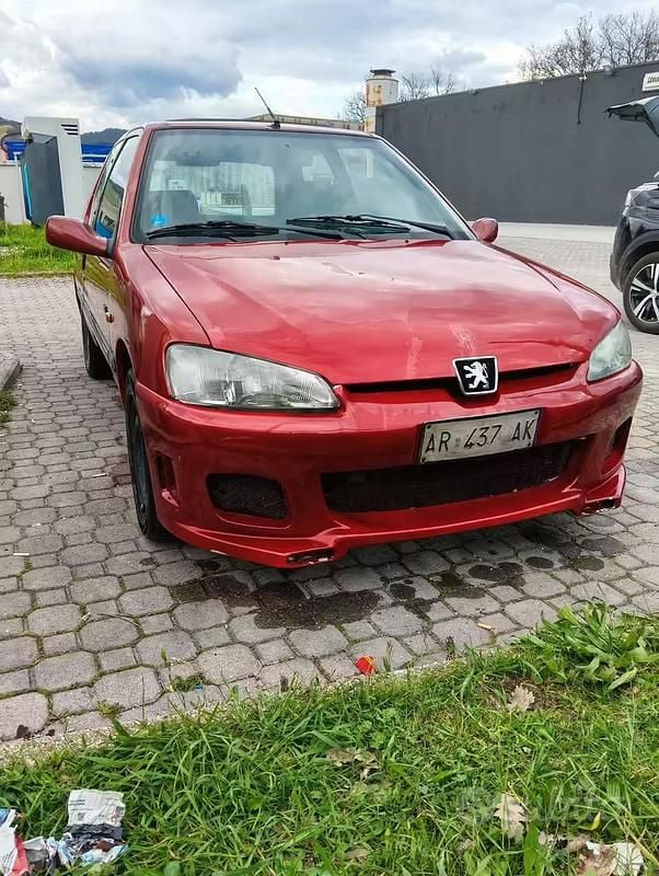 Usata Peugeot 106 Sport 1998 Rosso Utilitaria