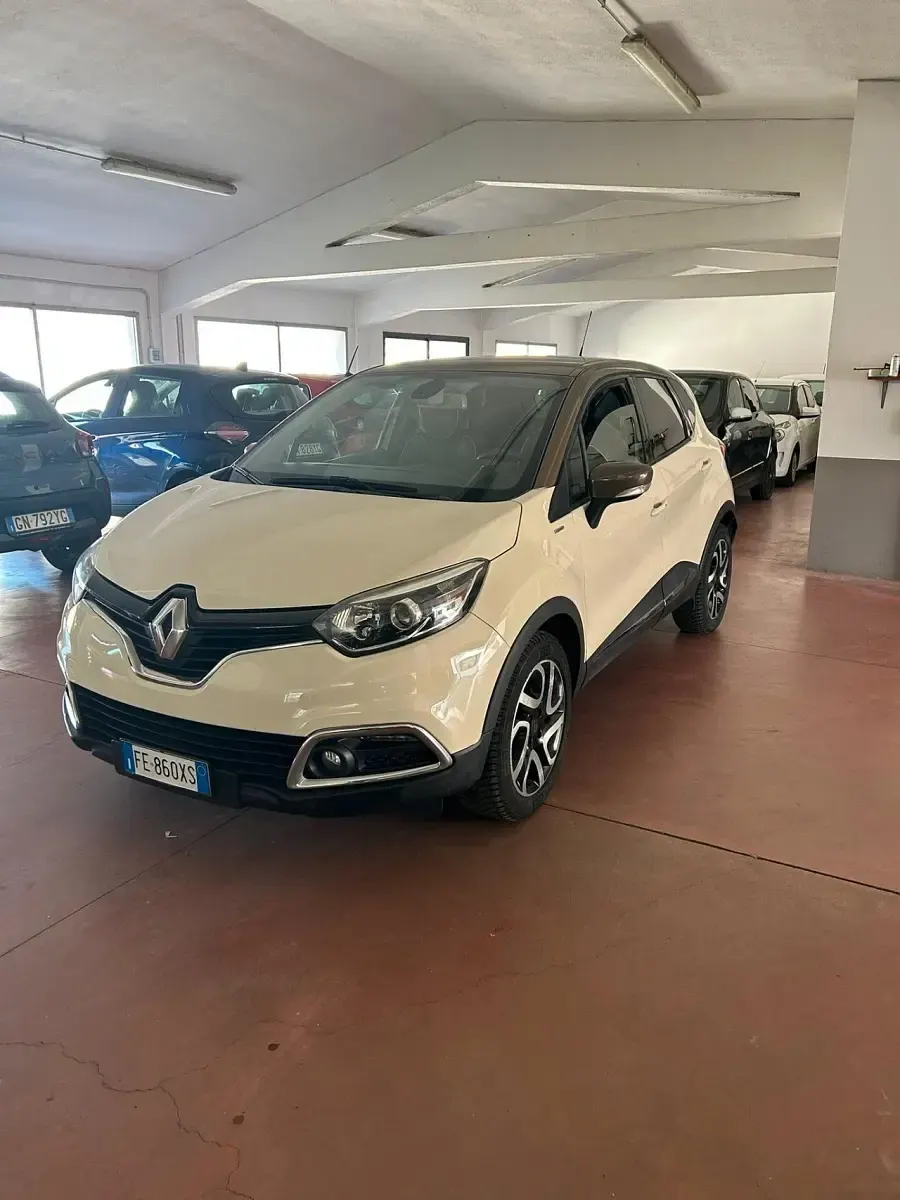 Usata Renault Clio IV 89 CV (65 kW) 2015 Beige Berlina