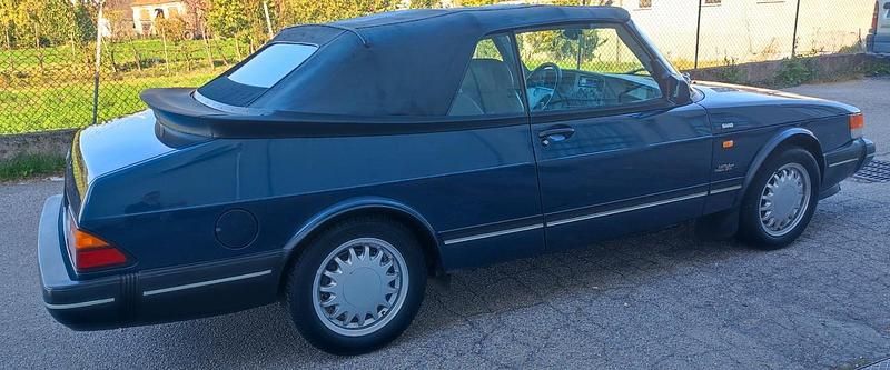 Usata Saab 900 Cabriolet 141 CV (103 kW) 1992 Blu Cabrio