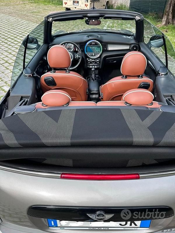 Usata Mini Cooper D Cabriolet 2017 Grigio Cabrio